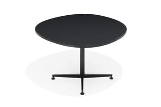 Zwarte ronde tafel met centrale zuil en kruisvormig onderstel met wieltjes, modern design.