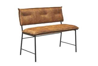 Cognac bruinleren bank met rugleuning, zwart metalen frame, zitbank voor kantoor- of wachtruimte.