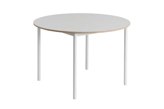 Ronde tafel met grijs blad en houten rand, wit metalen poten, schoon design voor kantoor of vergaderruimte.