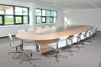 Castelijn Boardroomtafels op maat, afbeelding 11