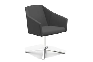 Grijze draaibare stoel met armsteunen op vierpotige aluminium voetsteun, moderne loungestyle.