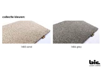 Twee tapijtstalen van BIC Luxury Carpets: model 1405 sand (beige) en model 1406 grey (grijs).