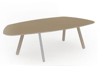 Ovale vergadertafel met natuurlijke houten blad en vier houten poten, minimalistische uitvoering.