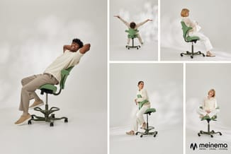 Meinema-collectie: vijf modellen tonen groene ergonomische bureaustoelen in verschillende zitposities en houdingen tegen neut