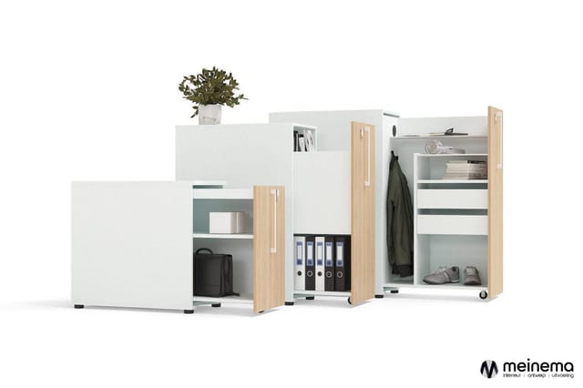 Modulaire kastencombinatie in wit en hout met open vakken, gesloten deuren, schuiven en wieltjes. Bevat werkmap-organizer, ja
